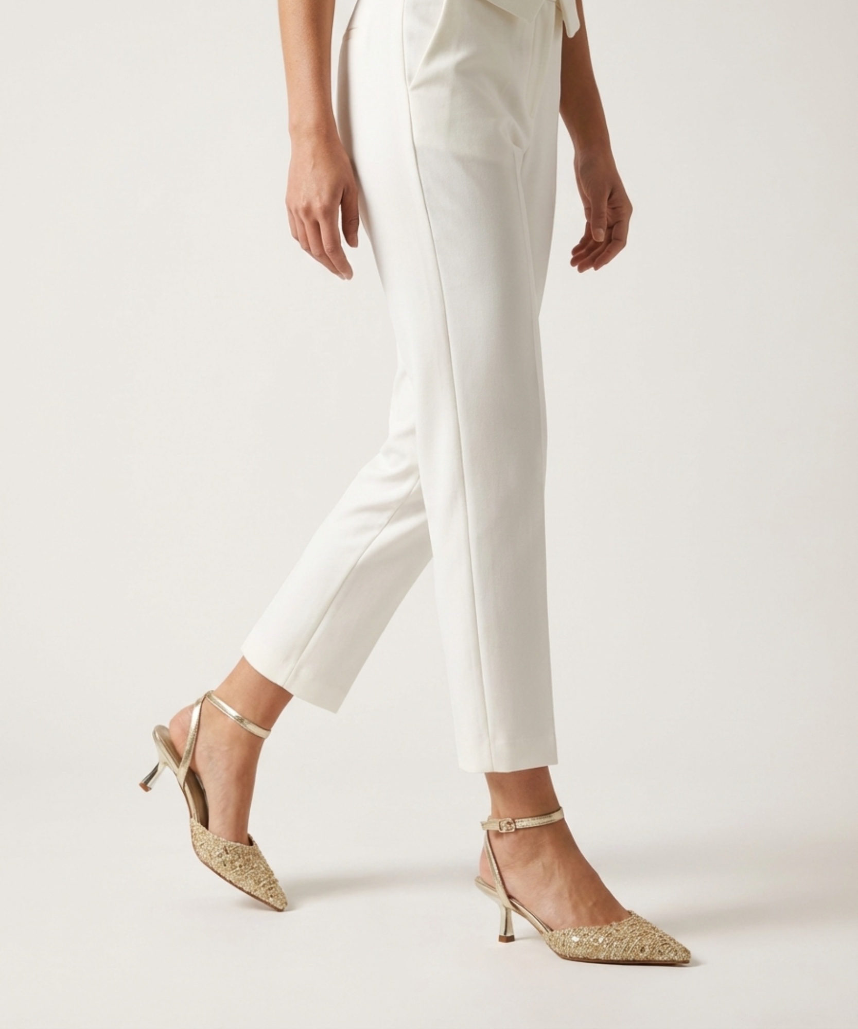 Zapato tac&oacute;n fino  image number null